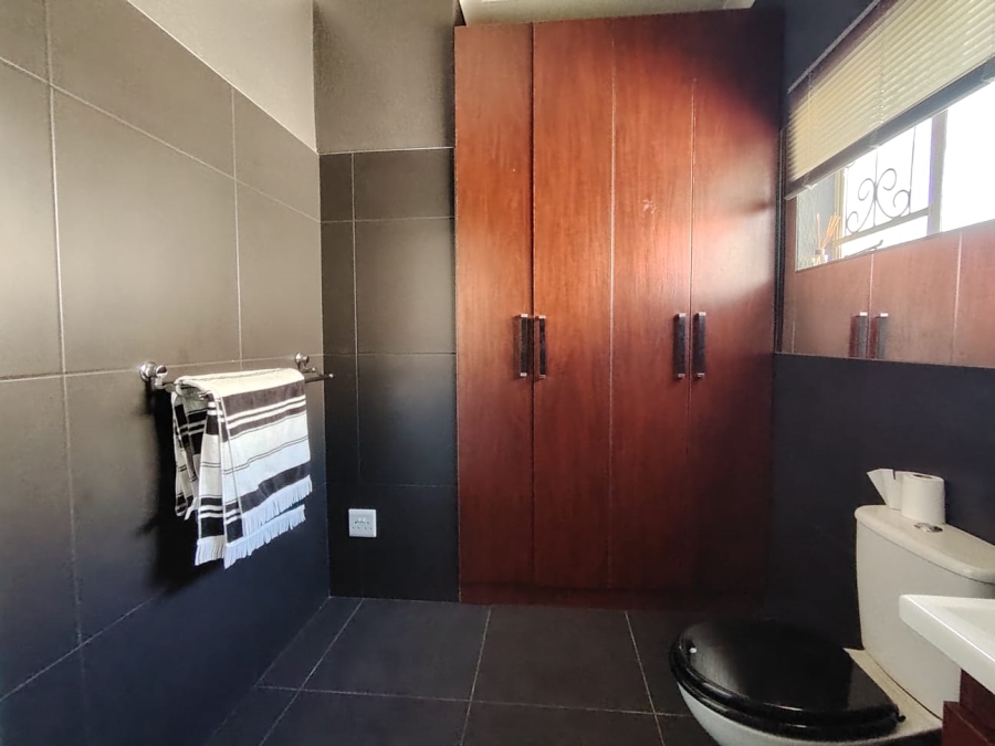 3 Bedroom Property for Sale in Dan Pienaar Free State